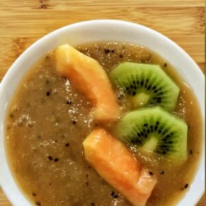 Smoothie Al Kiwi Papaya E Spremuta Di Pompelmo Rosa